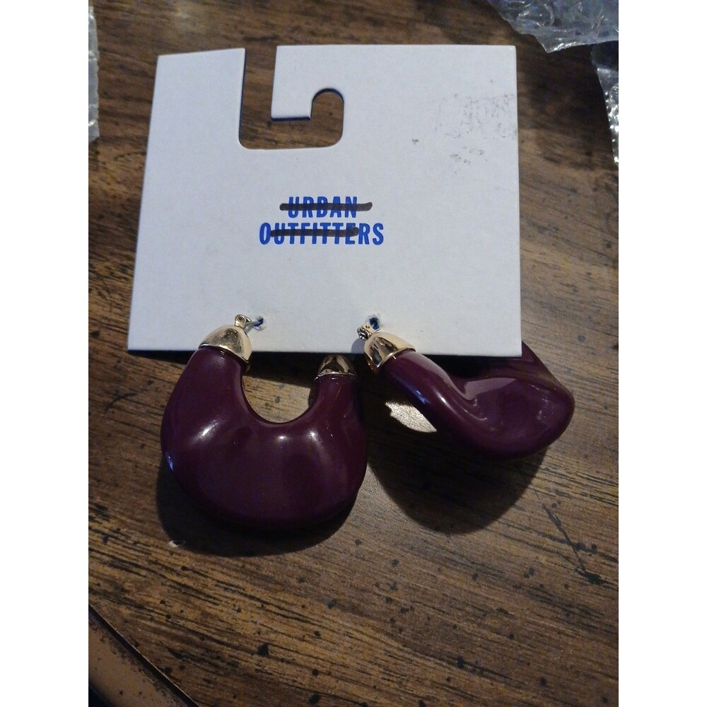 NWT Urban Outfitters Purple Plum and Gold Colored Dangle Earrings  80s 90s